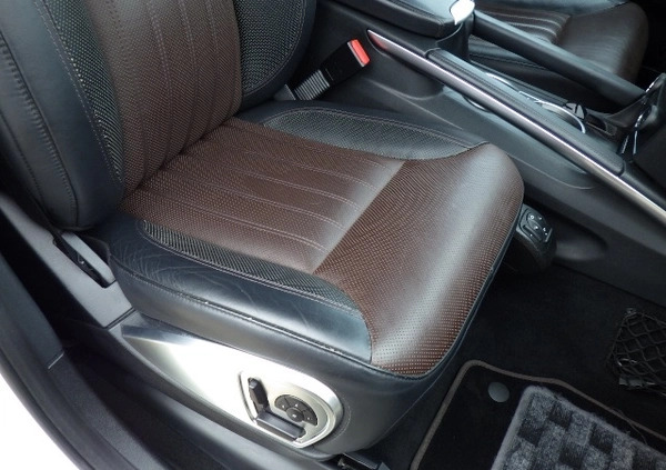 Mercedes-Benz GL cena 129900 przebieg: 66900, rok produkcji 2012 z Piaseczno małe 742